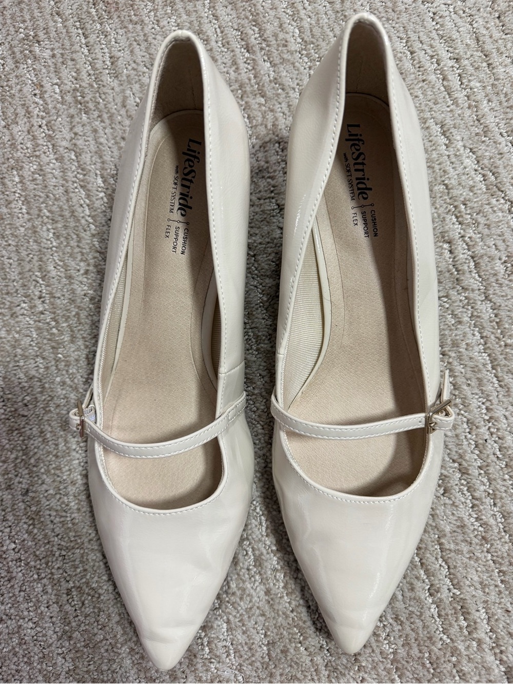 Life Stride Cream Pointed kitten heels with Buckle Strap